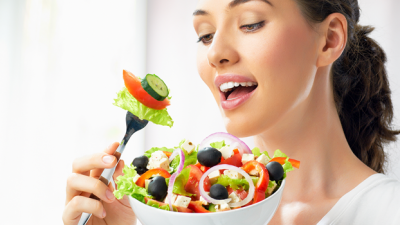 Healthy-eating-tips-for-women-at-401.png