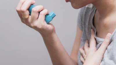 woman-with-inhaler.jpg